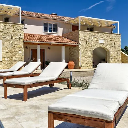 Beautiful Tesoro Villa Zaton (Zadar)